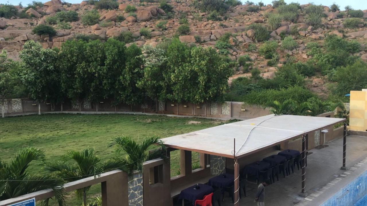 3Season Resort Hampi Bagian luar foto